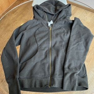 COPY - lululemon scuba hoodie color army green